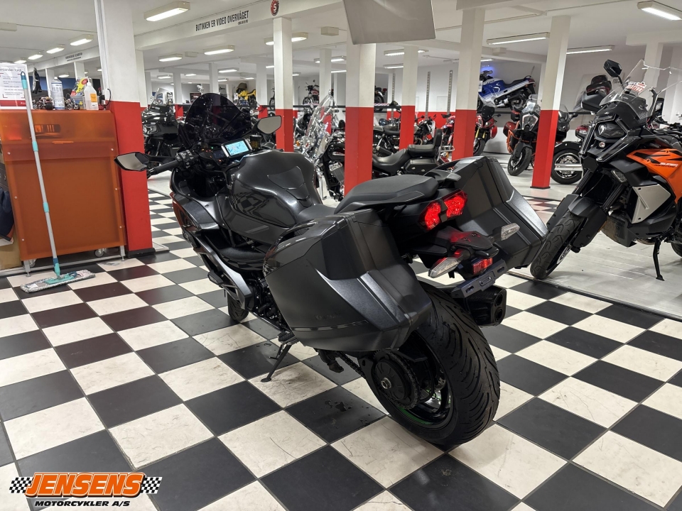 Kawasaki H2 SX