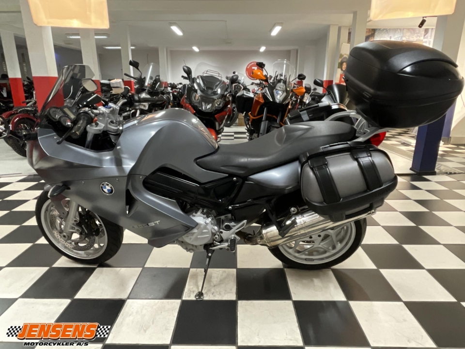 BMW F 800 ST