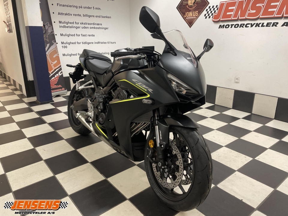 Honda CBR 650 R E-Clutch