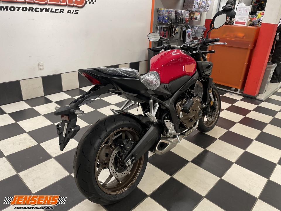 Honda CB 650 R E-Clutch