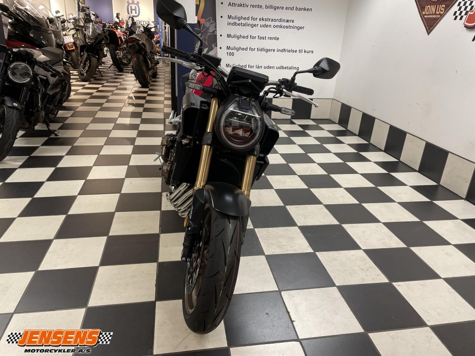 Honda CB 650 R E-Clutch