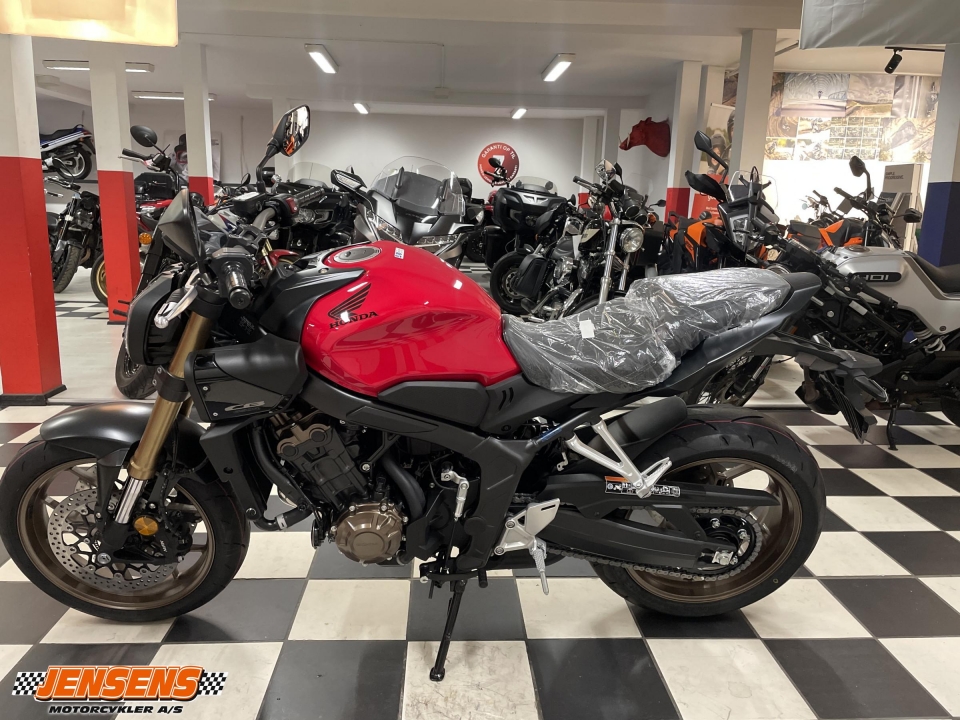 Honda CB 650 R E-Clutch