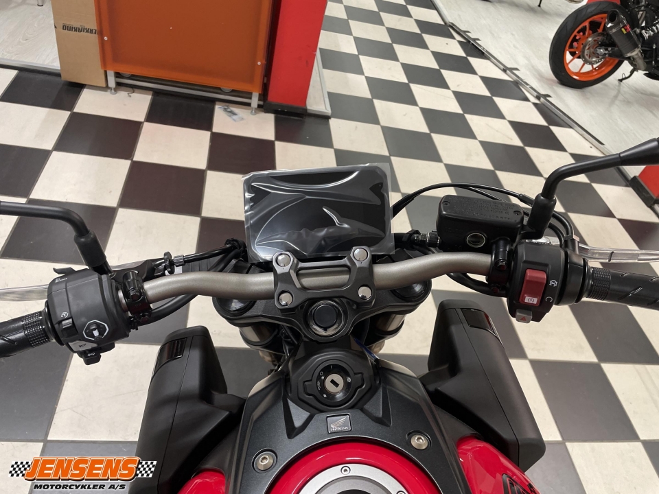 Honda CB 650 R E-Clutch