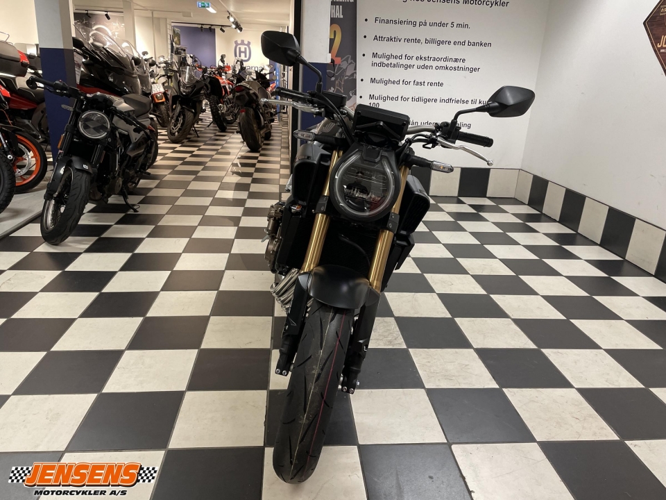 Honda CB 650 R E-Clutch