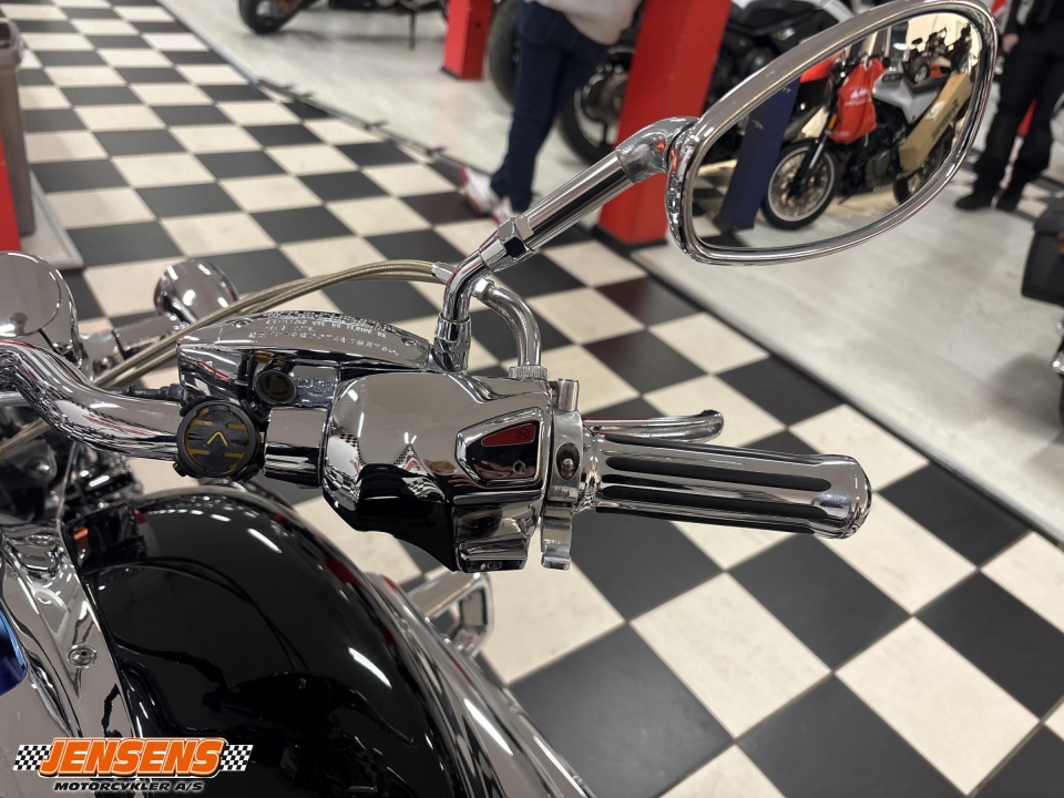 Honda NRX 1800