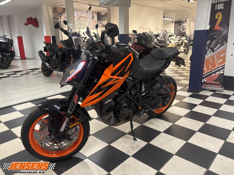 KTM 1290 Super Duke R