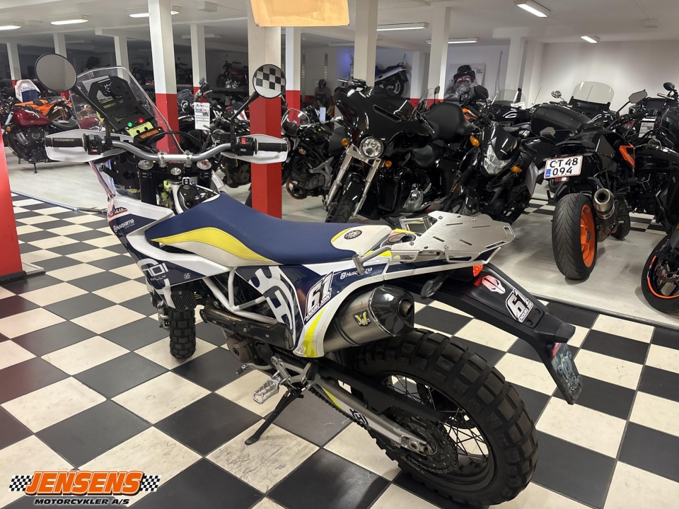 Husqvarna 701 Supermoto