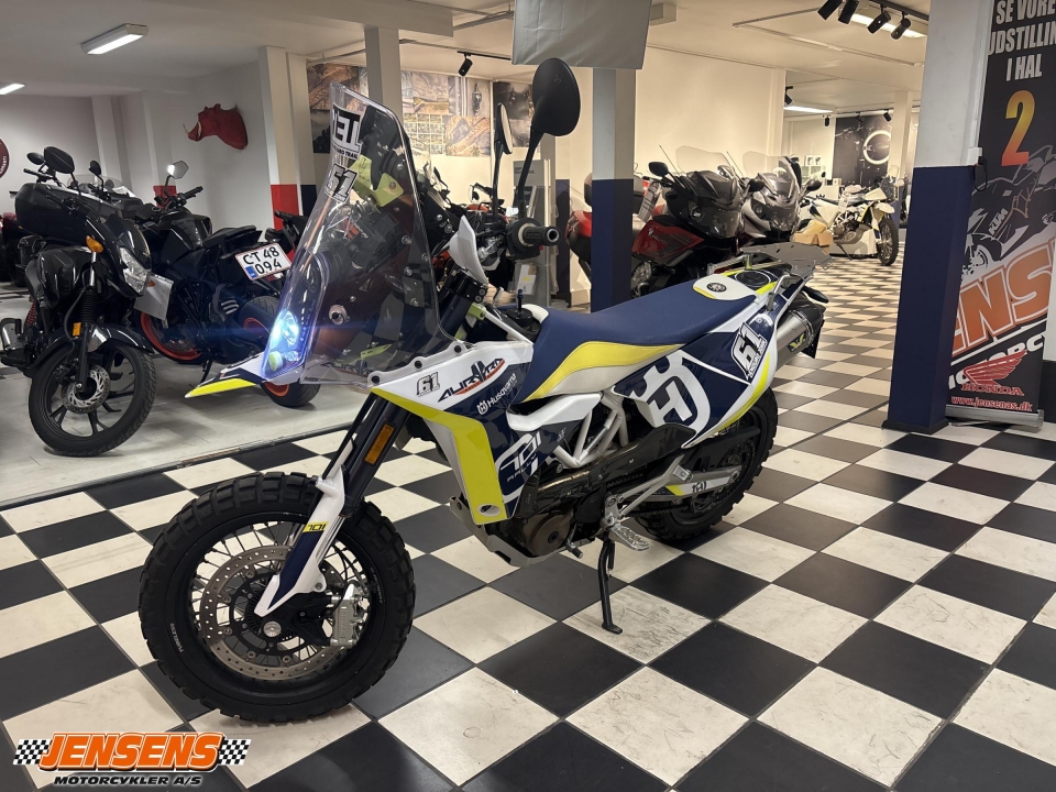 Husqvarna 701 Supermoto