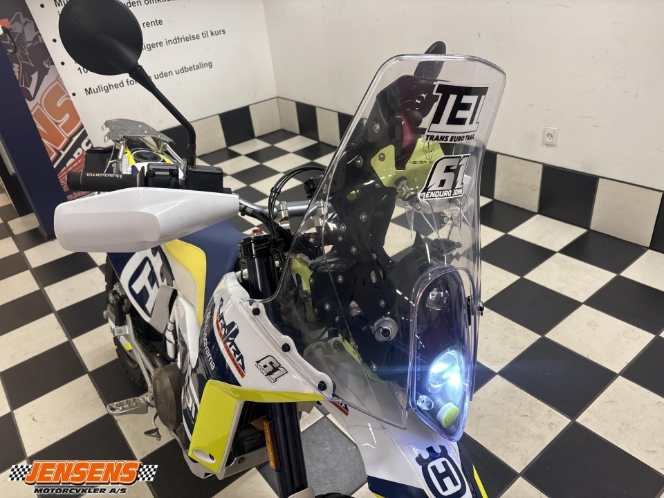 Husqvarna 701 Supermoto