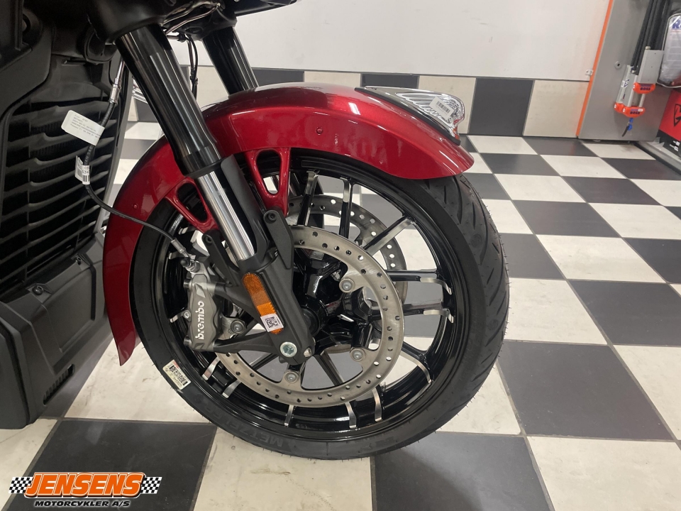 Indian Challenger Dark Horse