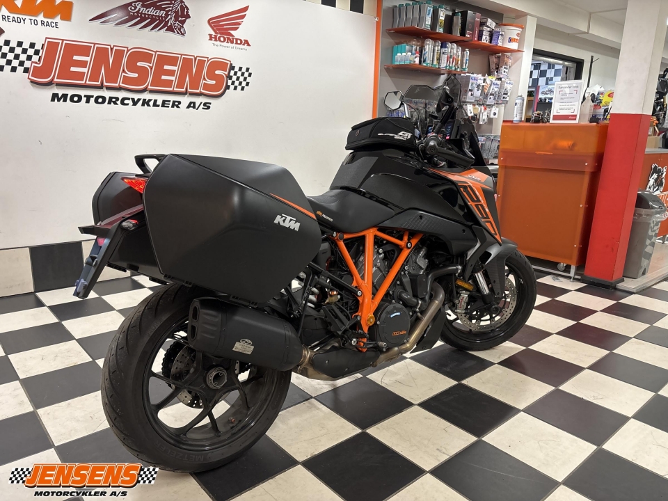 KTM 1290 Super Duke GT