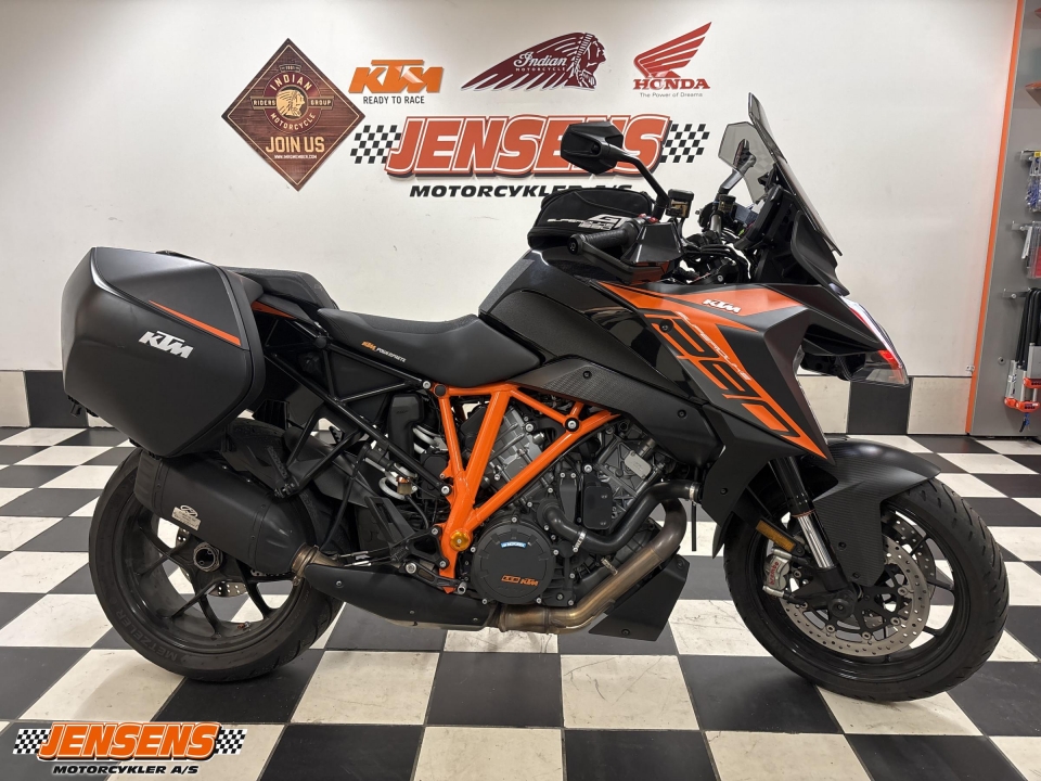 KTM 1290 Super Duke GT