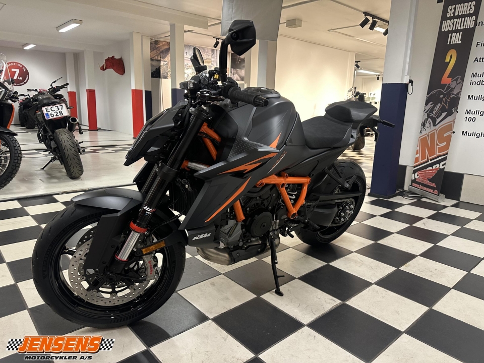 KTM 1390 Super Duke R