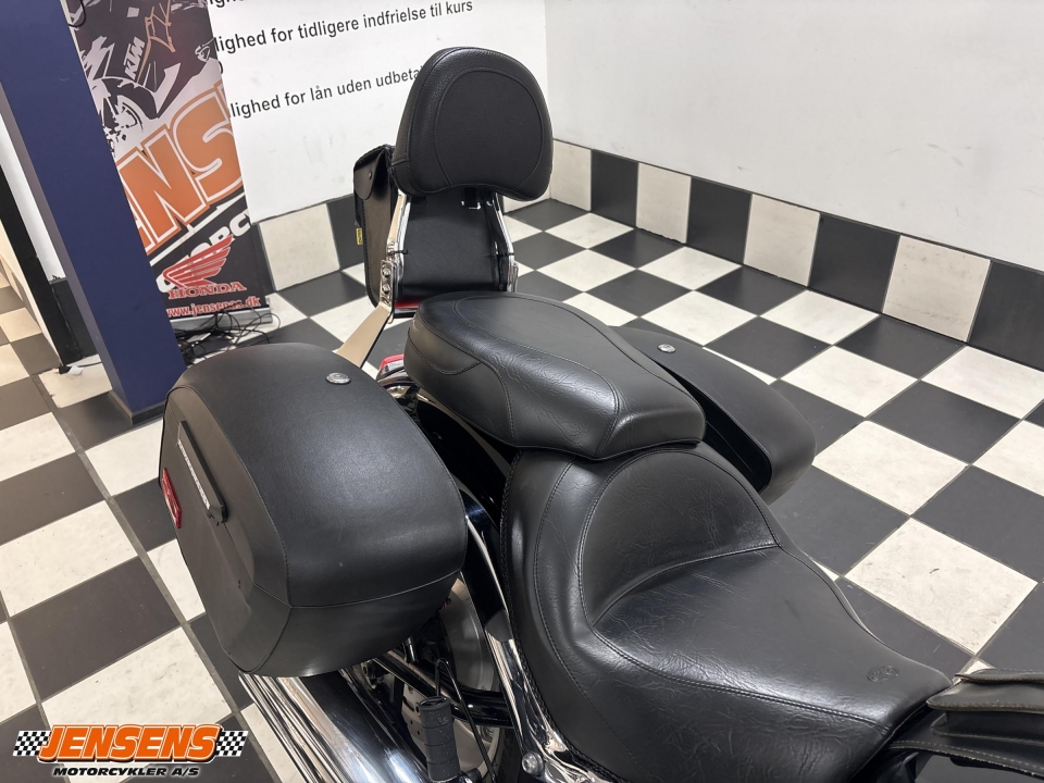 Suzuki VLR 1800