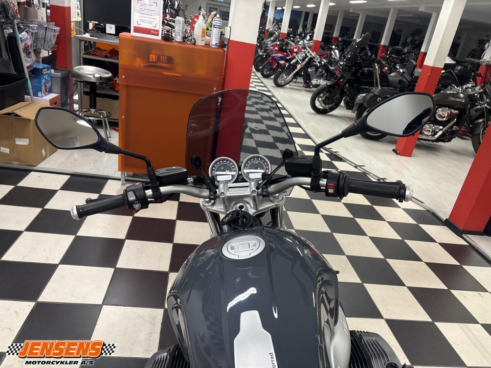 BMW R NineT Pure