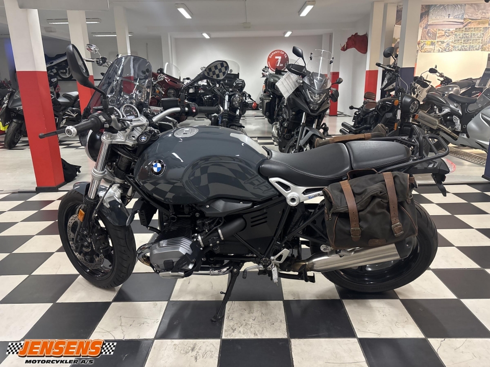 BMW R NineT Pure