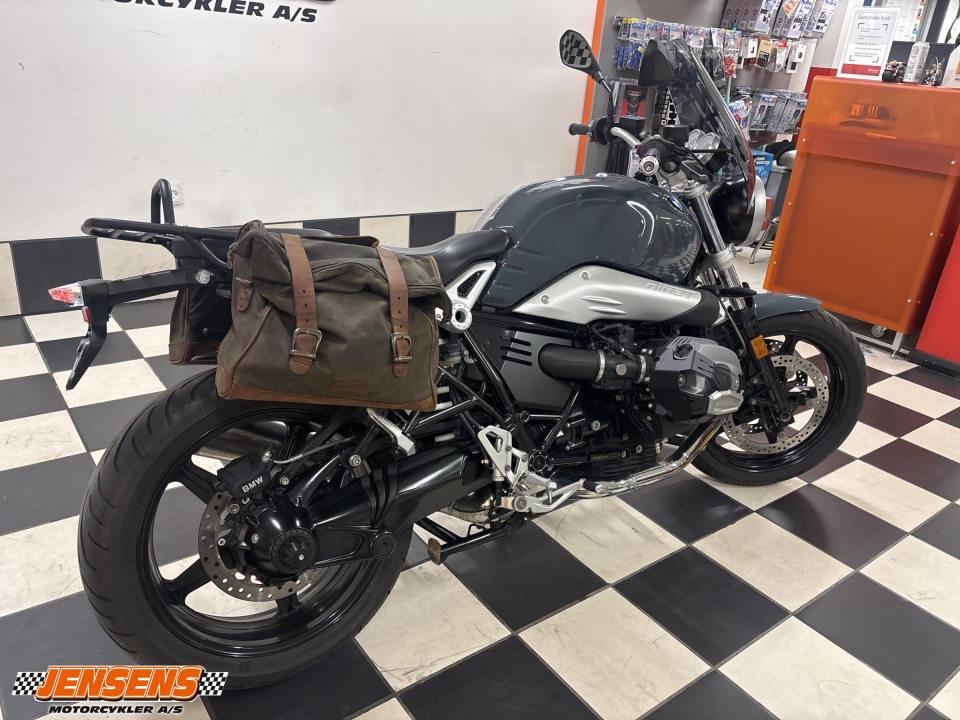 BMW R NineT Pure
