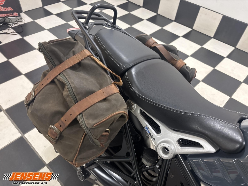 BMW R NineT Pure