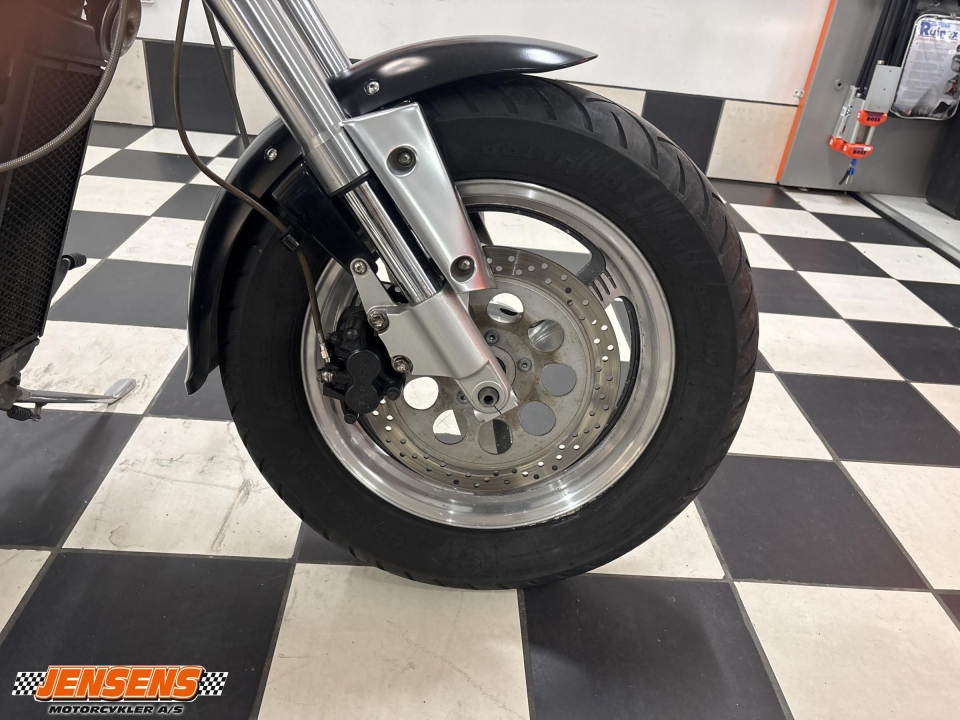 Suzuki VZ 800 Intruder