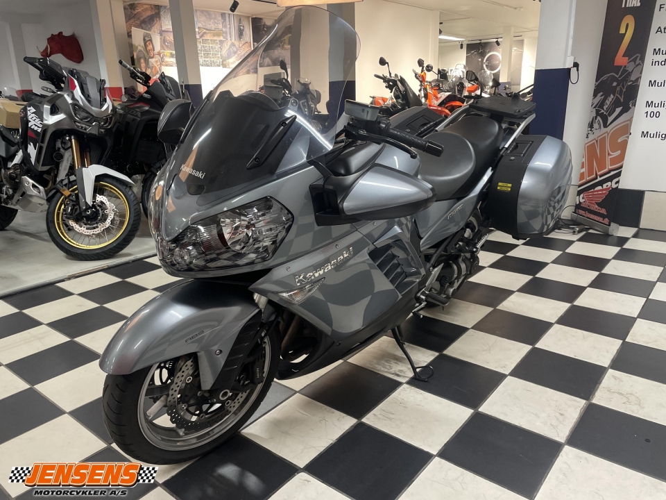 Kawasaki GTR 1400