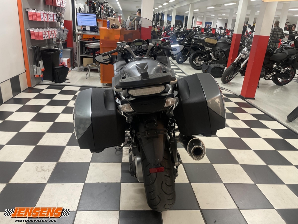 Kawasaki GTR 1400