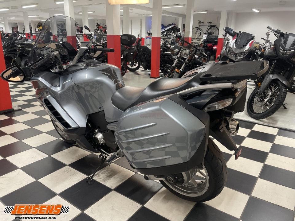 Kawasaki GTR 1400