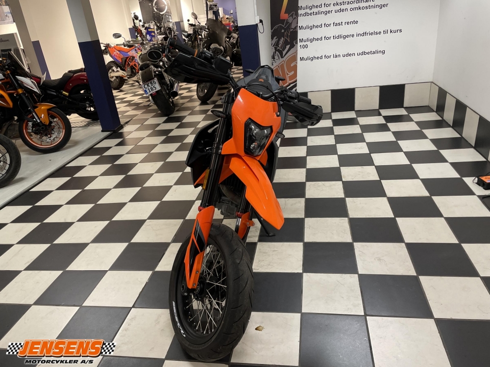 KTM 690 SMC R