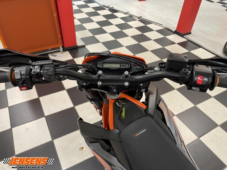 KTM 690 SMC R
