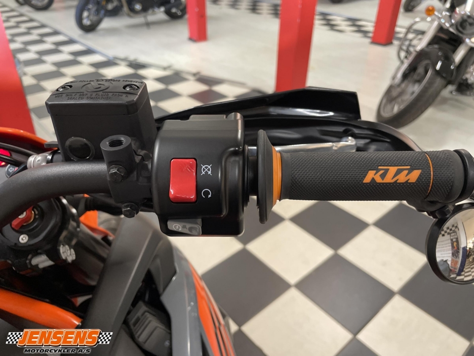 KTM 690 SMC R