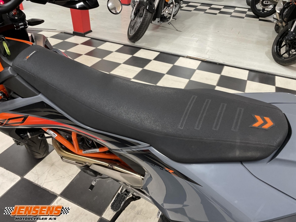 KTM 690 SMC R