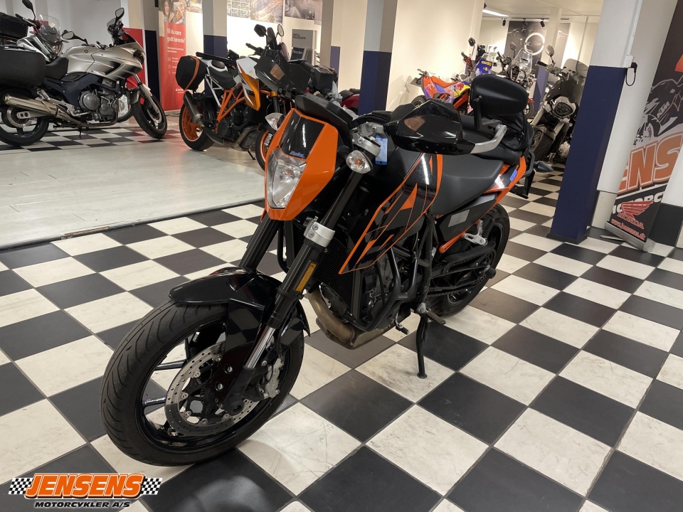 KTM 690 DUKE