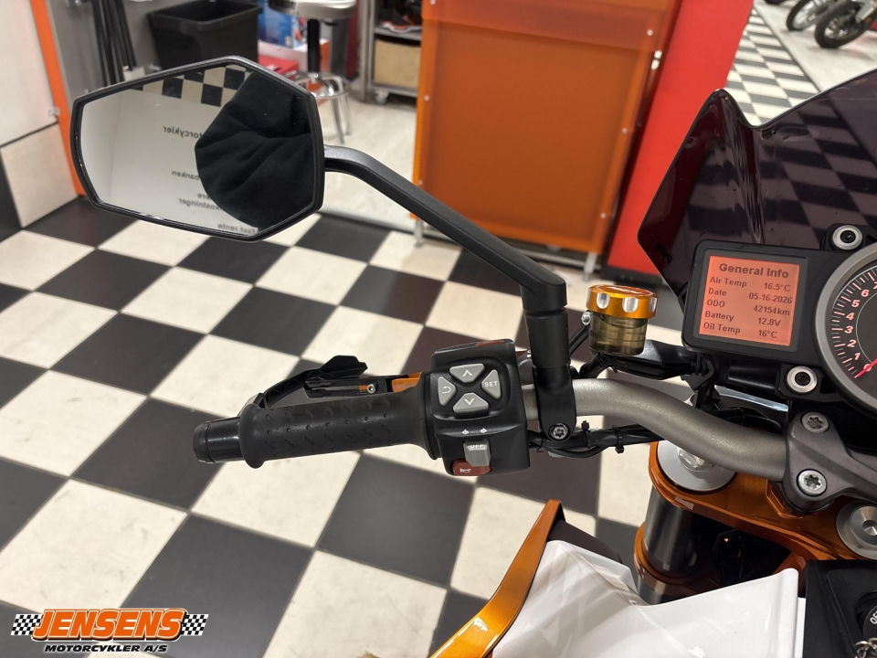 KTM 1290 Super Duke R