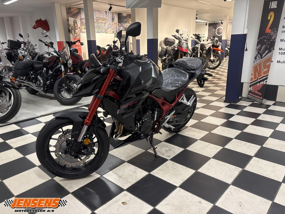 Honda CB 750 Hornet E-Clutch