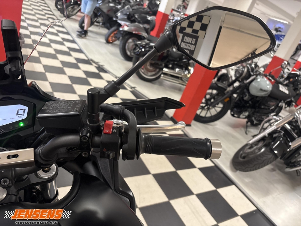 Yamaha Tracer 700