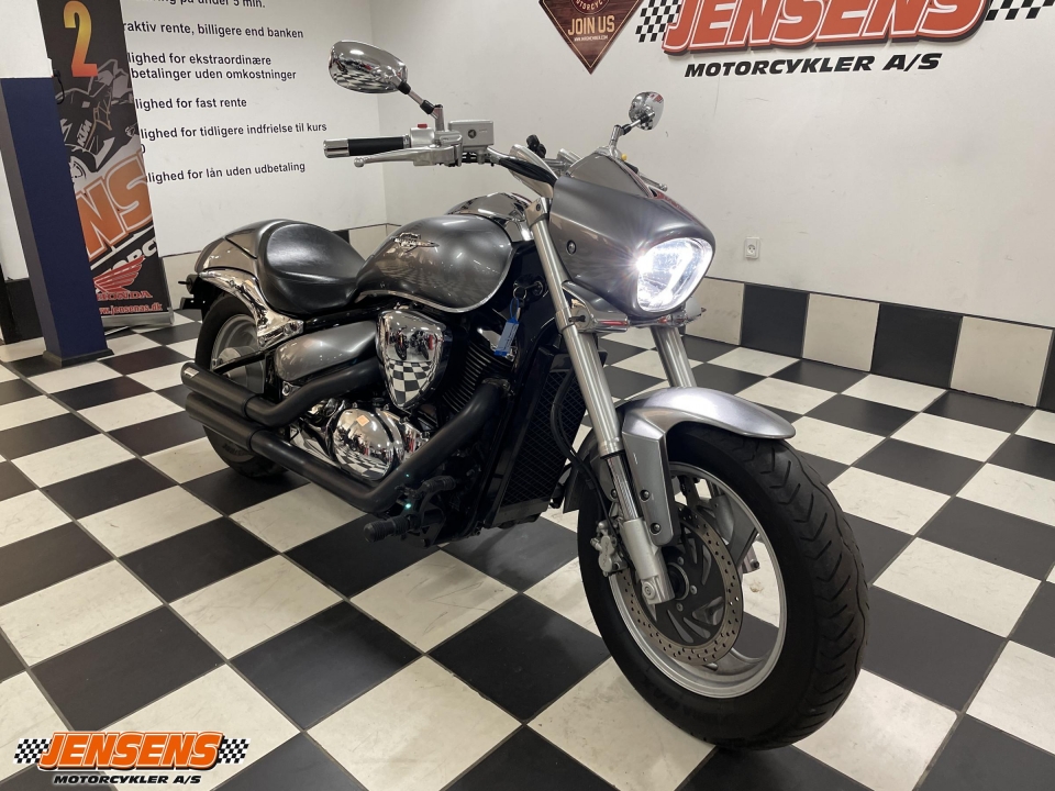 Suzuki VZ 800 Intruder