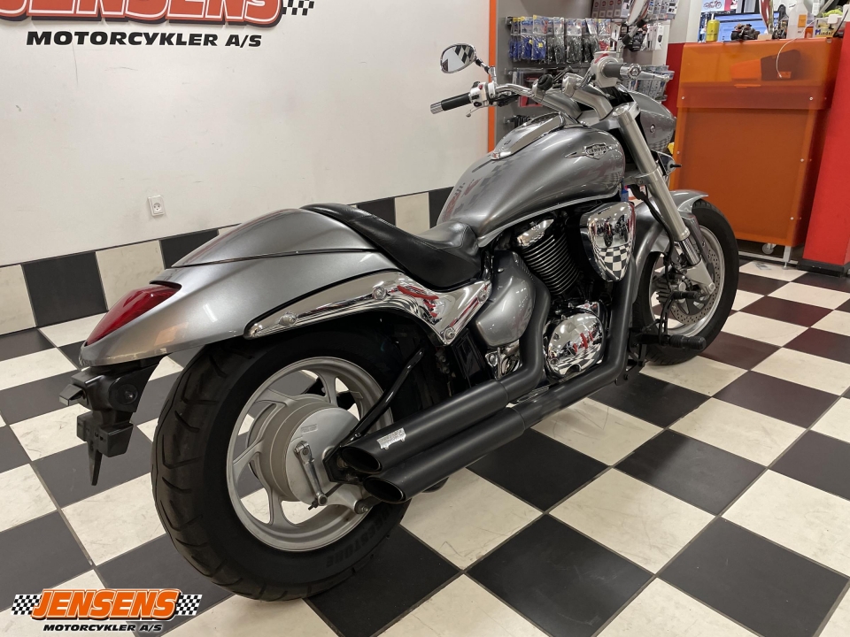 Suzuki VZ 800 Intruder