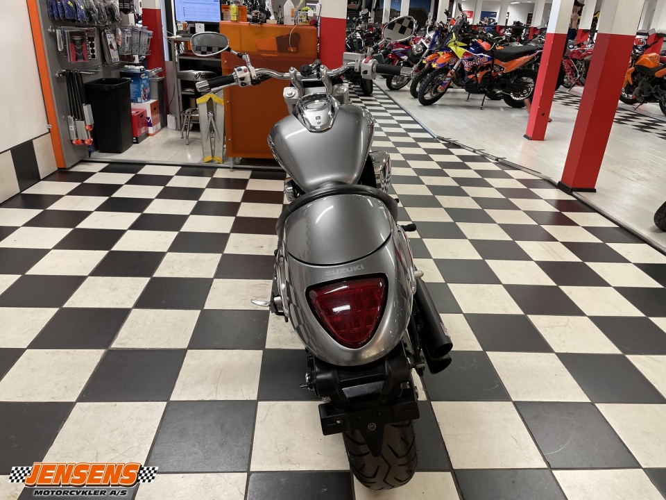 Suzuki VZ 800 Intruder