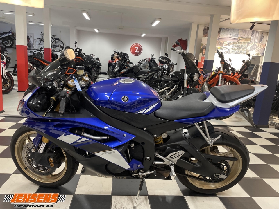 Yamaha YZF R6