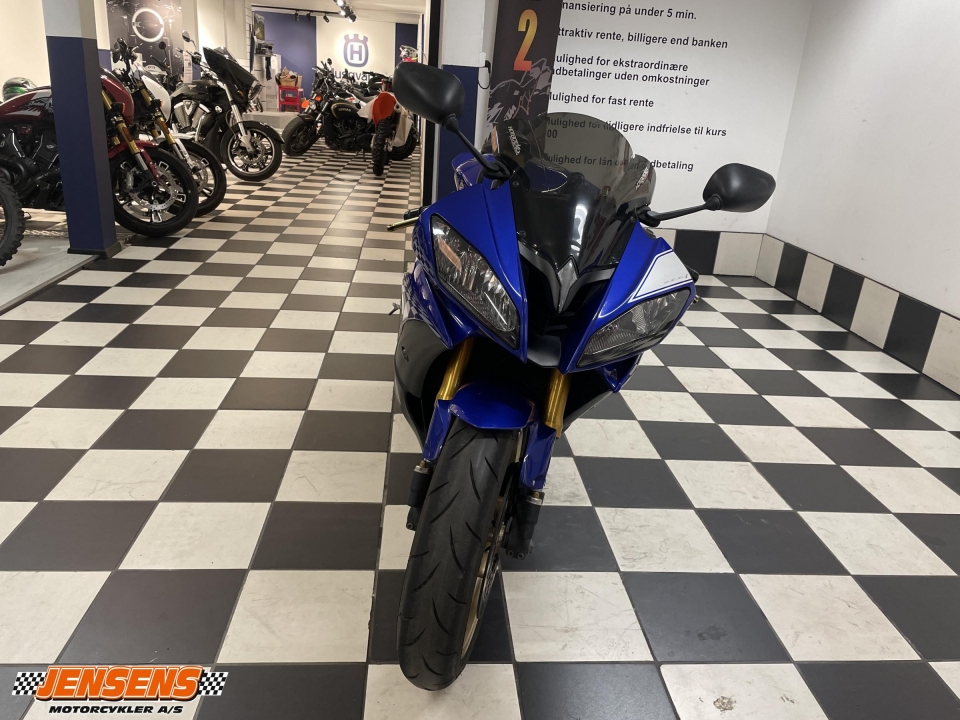 Yamaha YZF R6