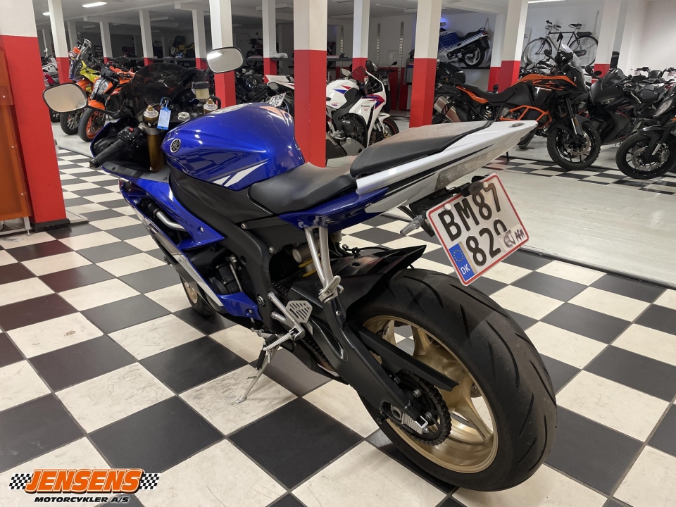 Yamaha YZF R6