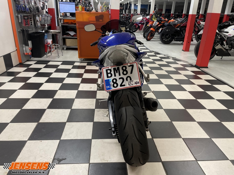 Yamaha YZF R6