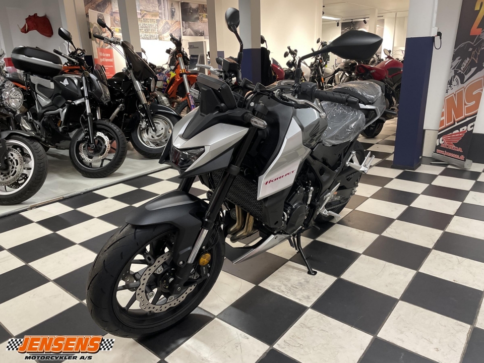 Honda CB 750 Hornet E-Clutch