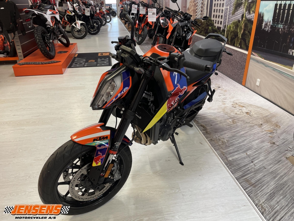 KTM 890 Duke