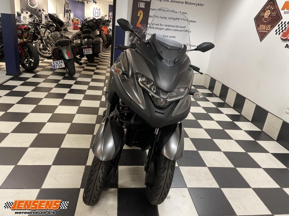 Yamaha Tricity 300