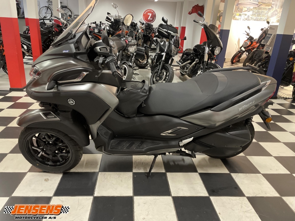 Yamaha Tricity 300