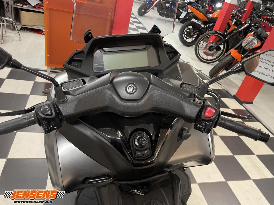 Yamaha Tricity 300