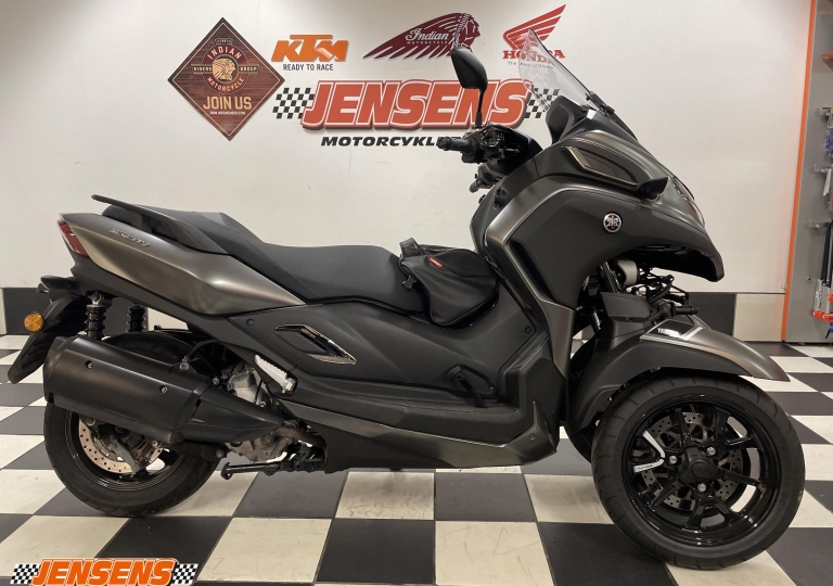 Yamaha Tricity 300
