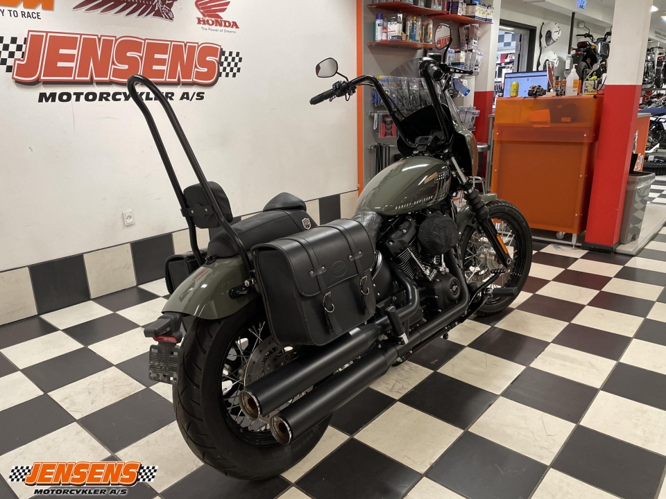 Harley-Davidson FXBBS Street Bob