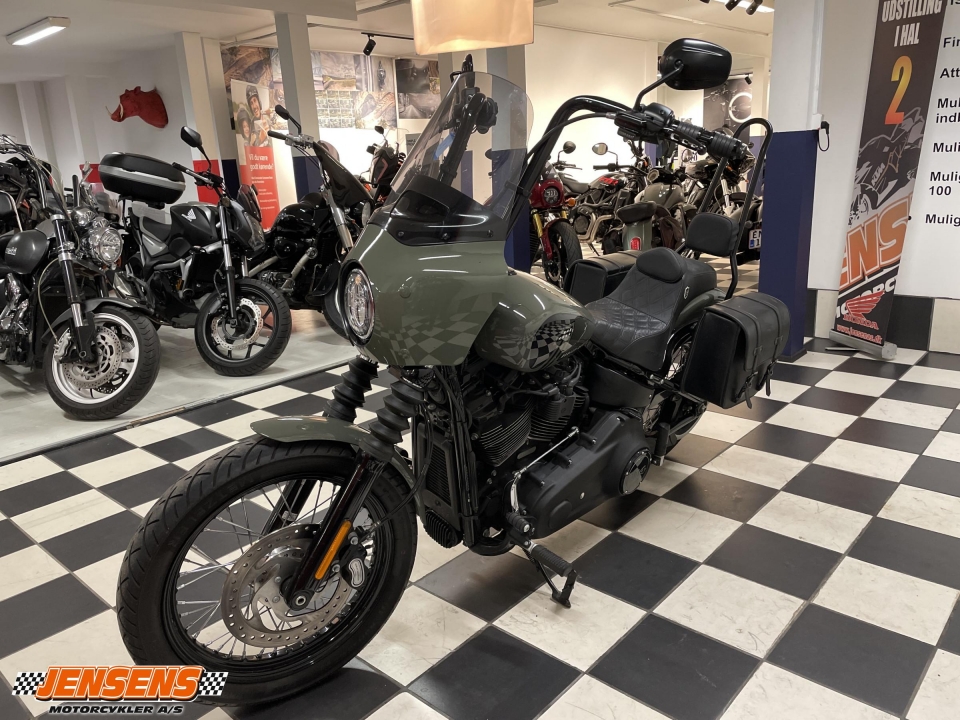 Harley-Davidson FXBBS Street Bob