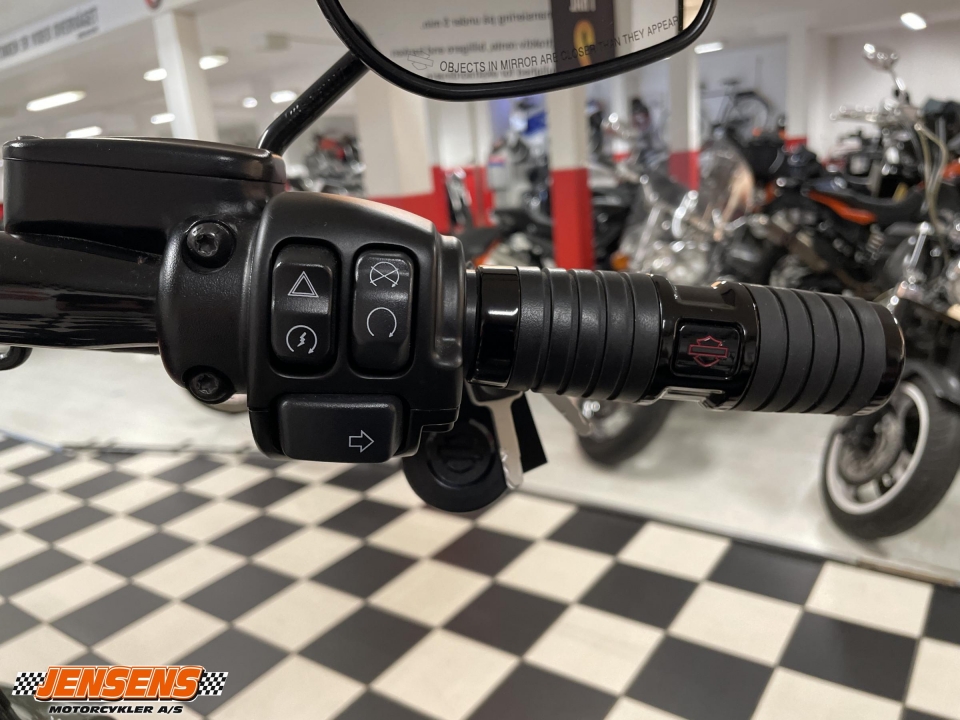 Harley-Davidson FXBBS Street Bob